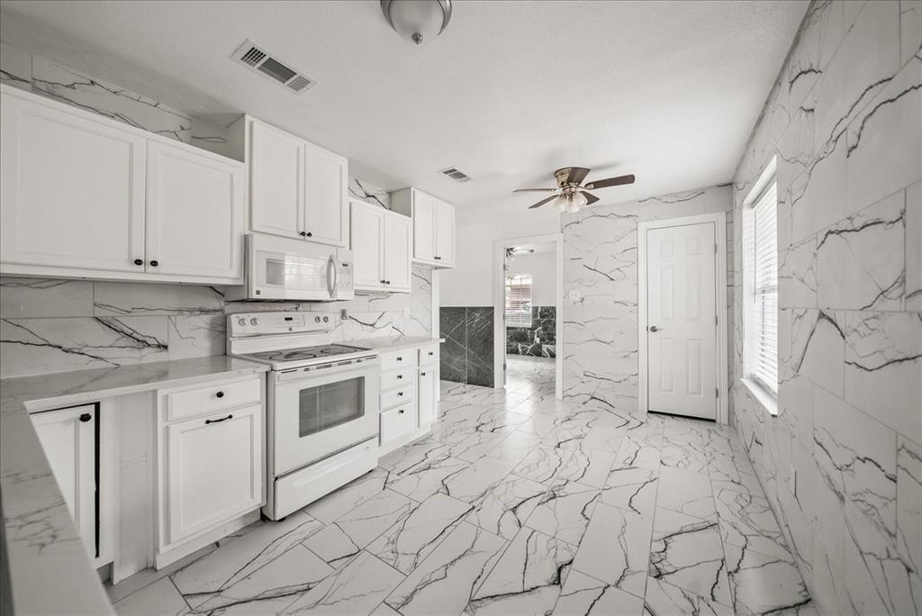 5507 Alexander Street Property Photo 11