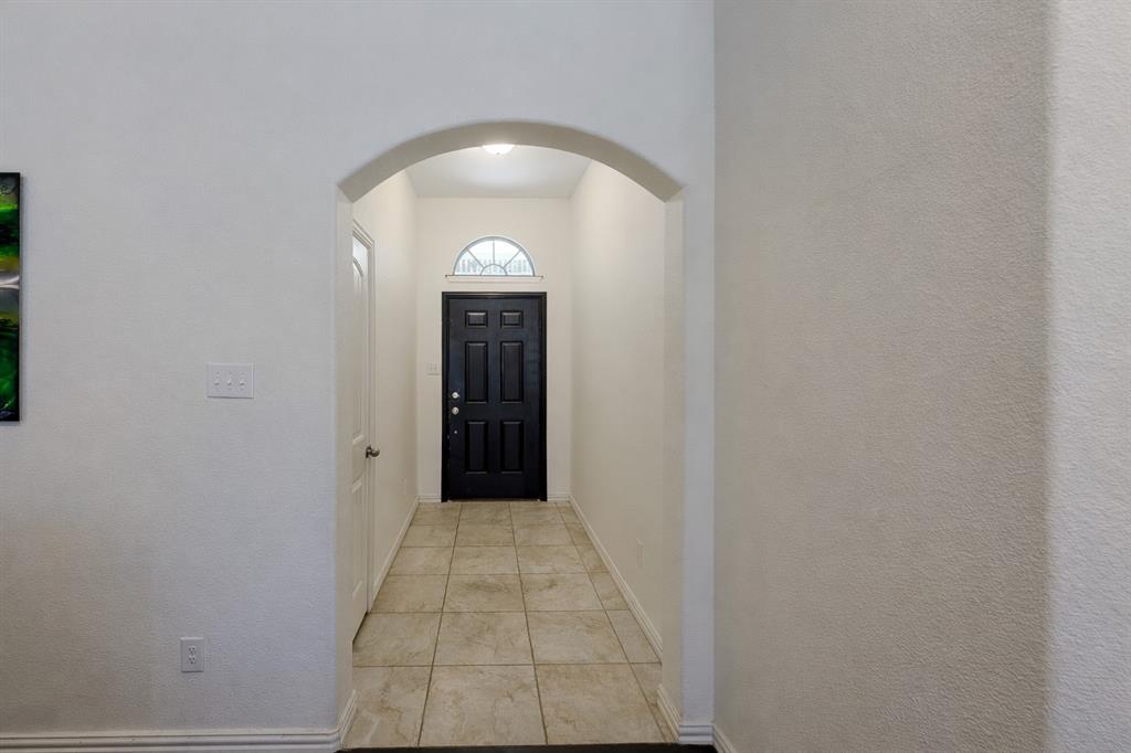 512 Jennie Marie Circle Property Photo 2