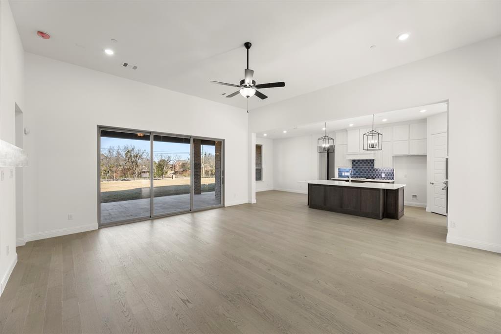 473 Flor Drive Property Photo 16
