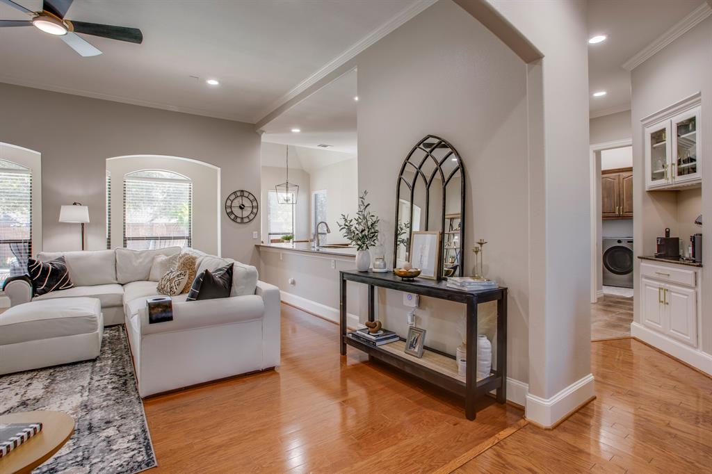 416 Stone Canyon Drive Property Photo 4