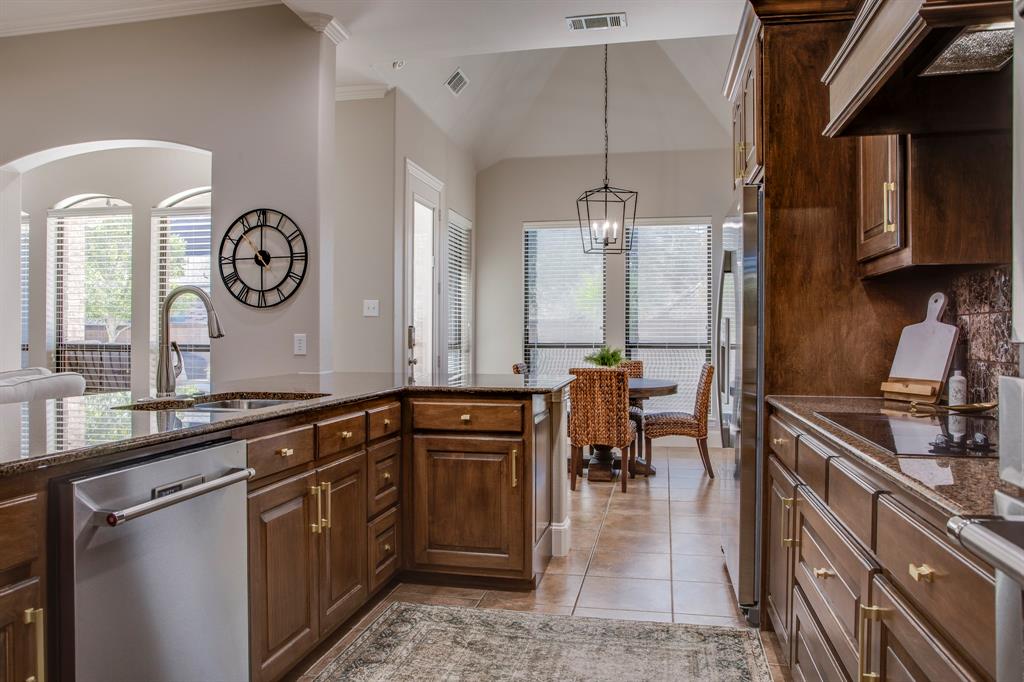 416 Stone Canyon Drive Property Photo 8