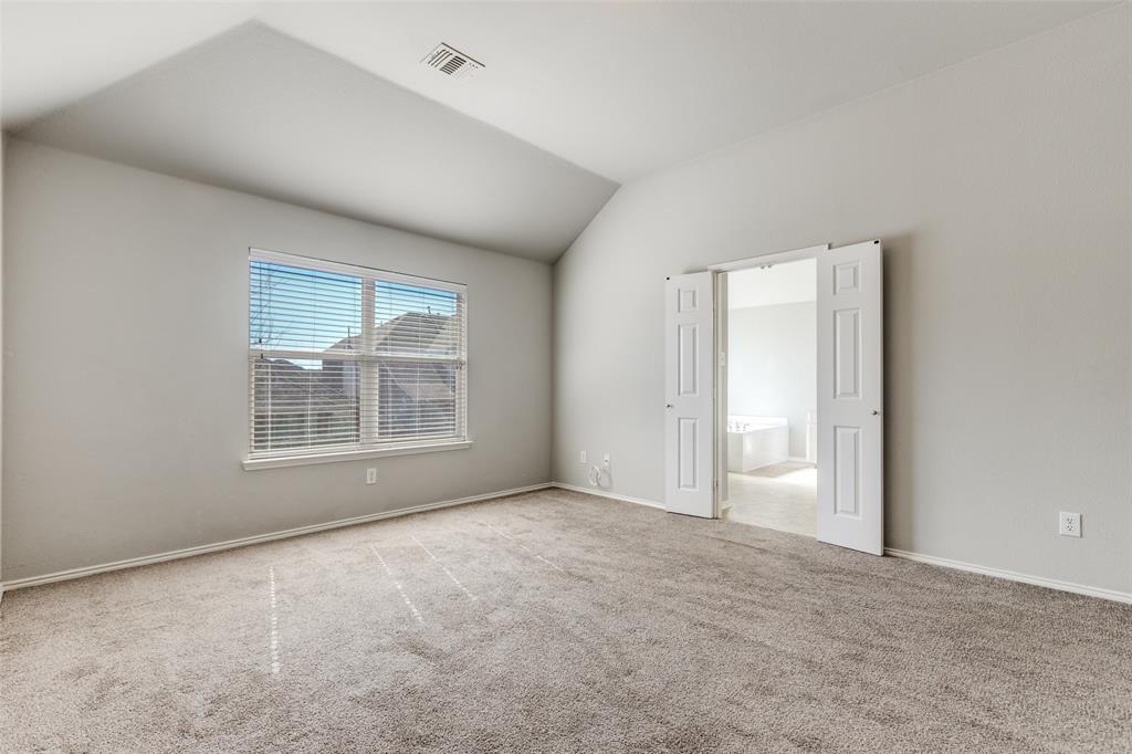 1018 Spanish Moss Drive Property Photo 11