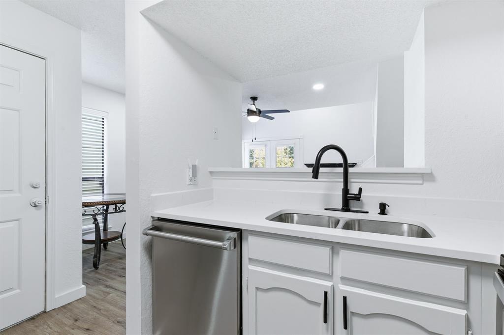 3101 Sondra Drive 201-a Property Photo 8