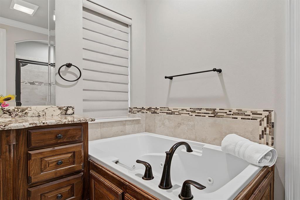 222 Jasmine Walk Property Photo 18