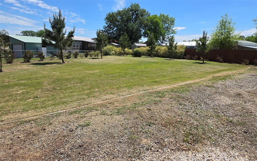 121 Arrowhead Property Photo 13