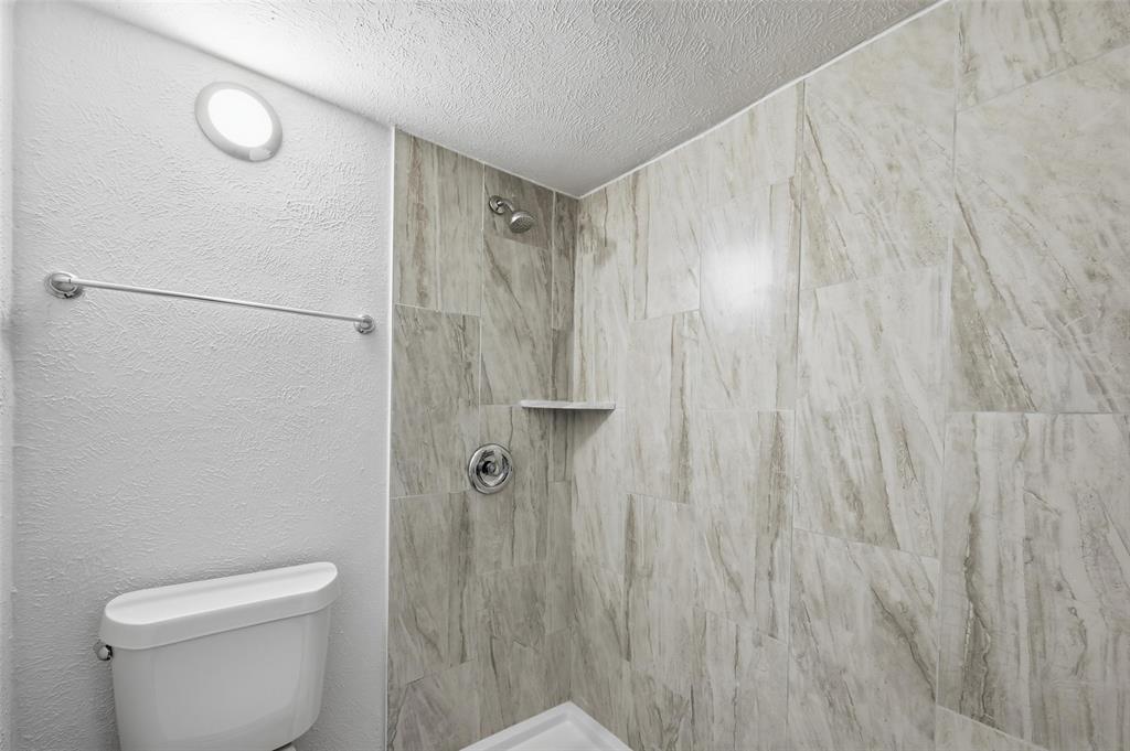 4859 Cedar Springs Road 136 Property Photo 20