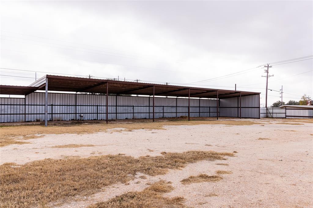 545 N Hwy 83 Property Photo 18
