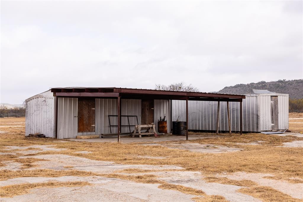 545 N Hwy 83 Property Photo 20