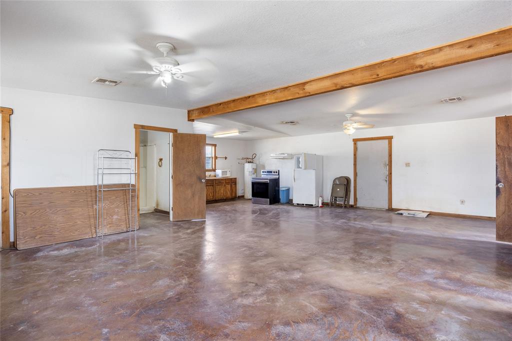 545 N Hwy 83 Property Photo 23