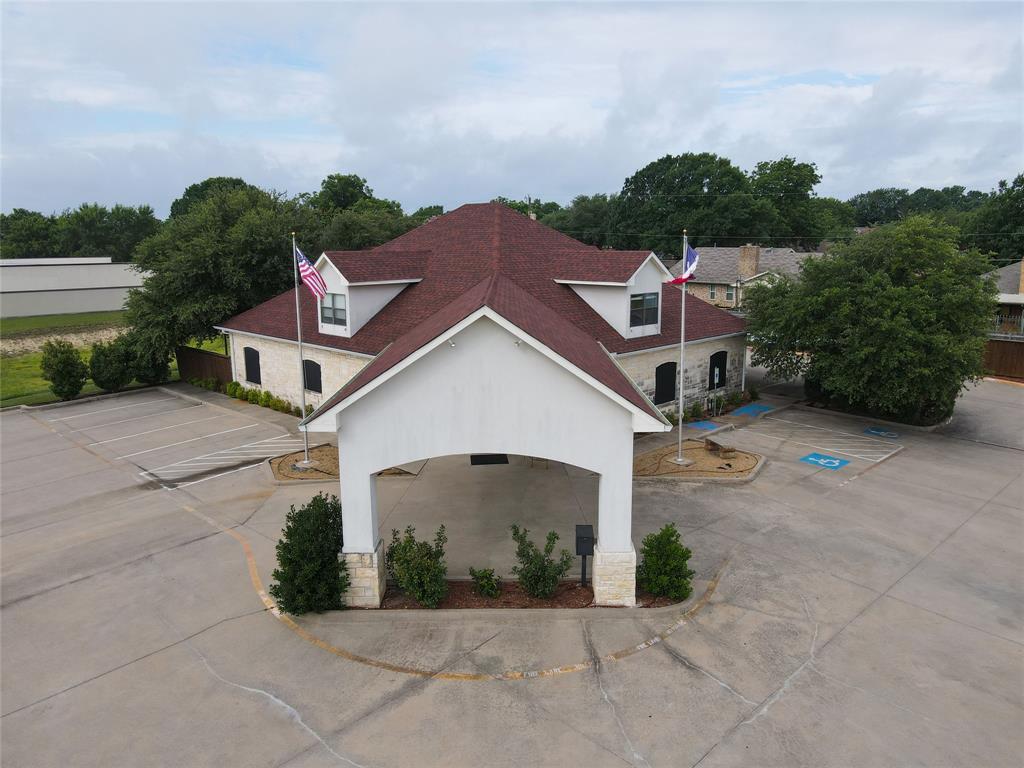 1700 Gallagher Drive Property Photo 8