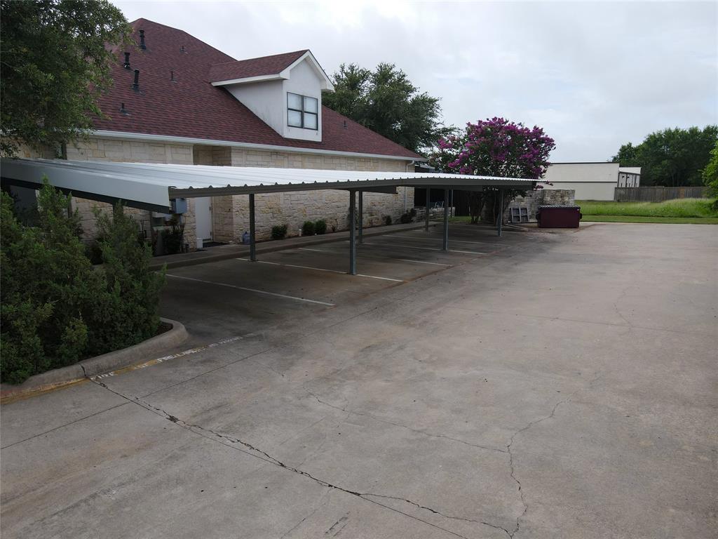 1700 Gallagher Drive Property Photo 9