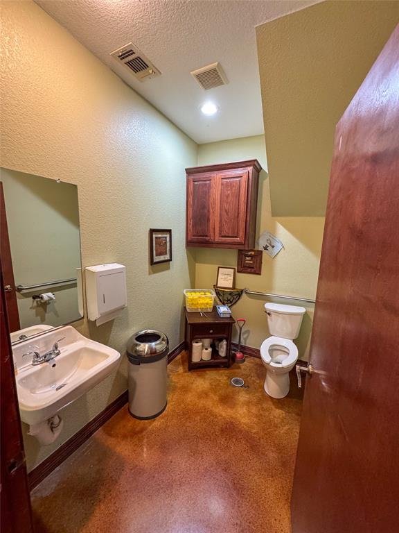 1700 Gallagher Drive Property Photo 20