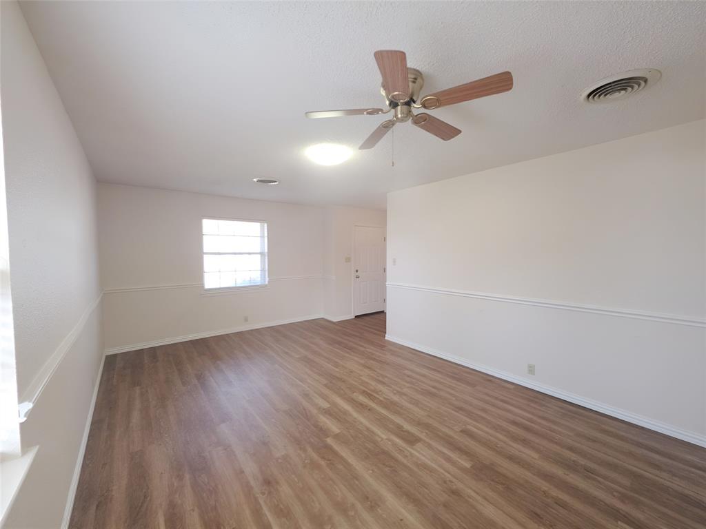 600 Plano Street Property Photo 18