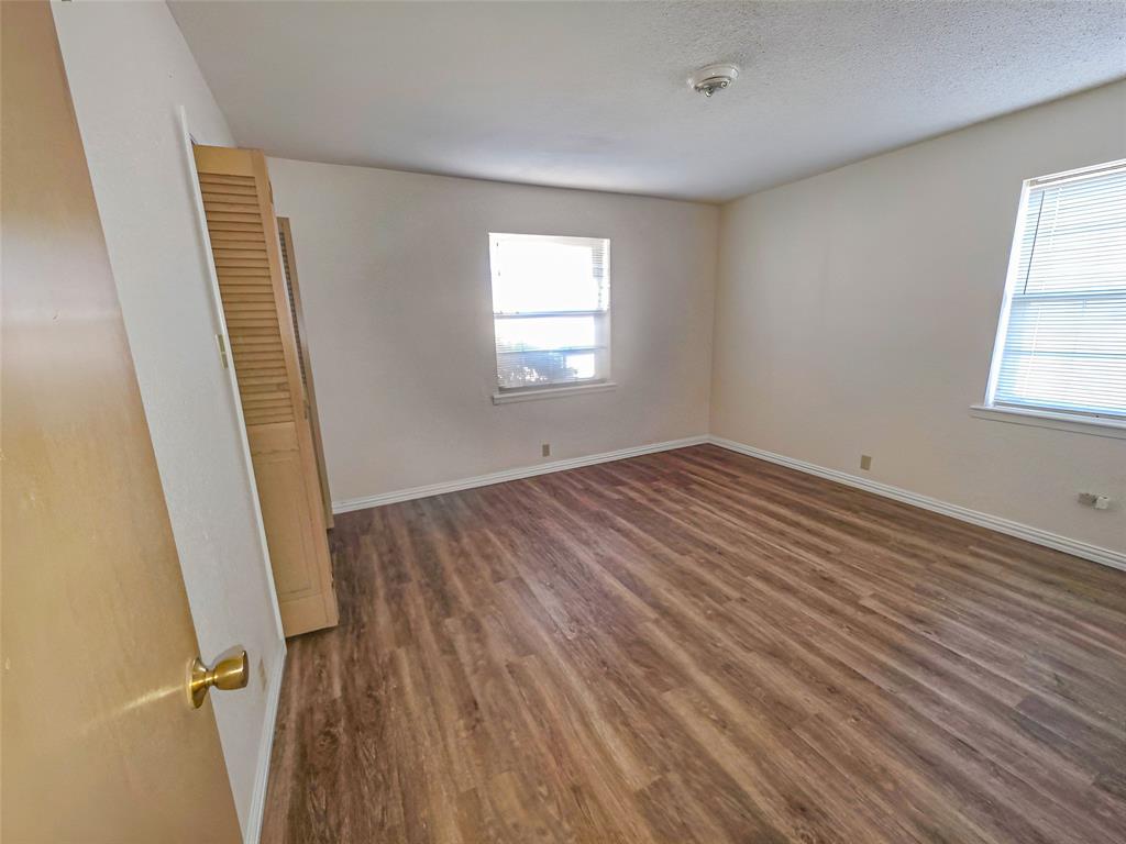 600 Plano Street Property Photo 26
