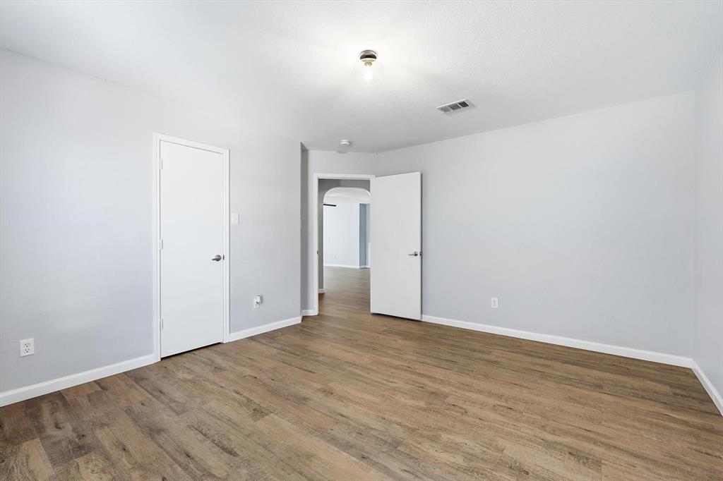 10733 Kittering Trail Property Photo 34