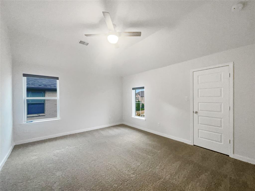 1034 Kennedy Drive Property Photo 4