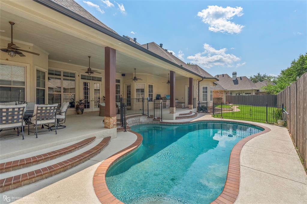 200 Evangeline Walk Property Photo 2