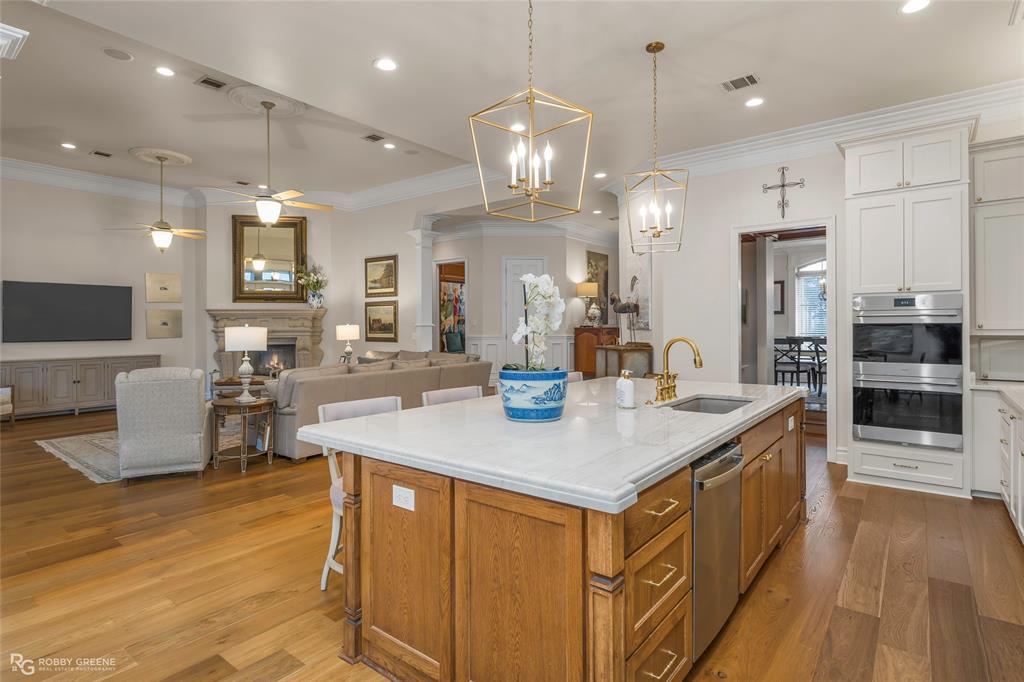 200 Evangeline Walk Property Photo 8