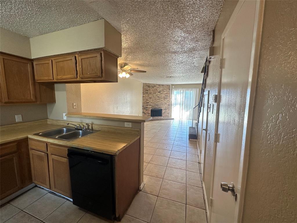 2174 Aspen Drive Property Photo 3