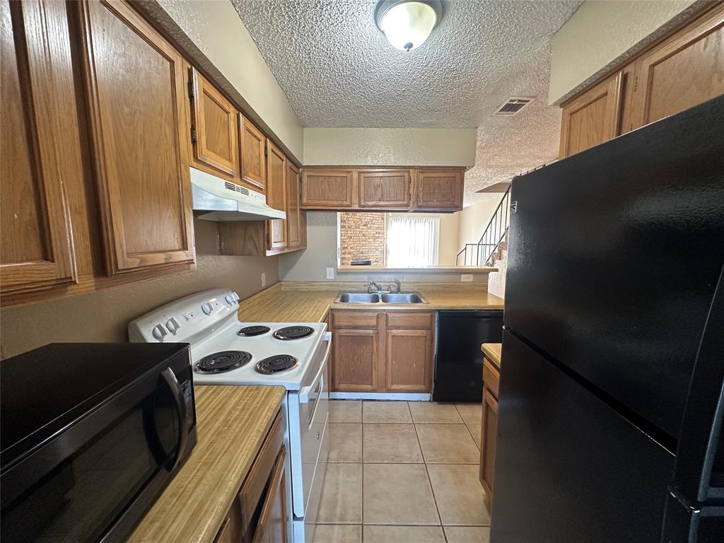 2174 Aspen Drive Property Photo 6