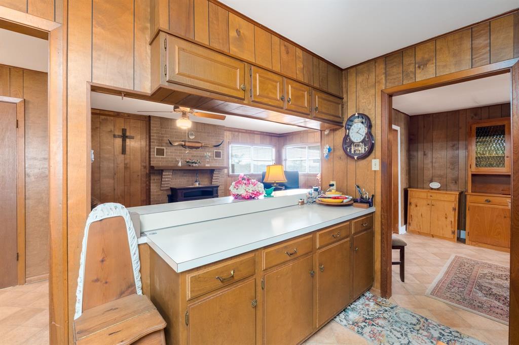 1003 N Ridge St Property Photo 14