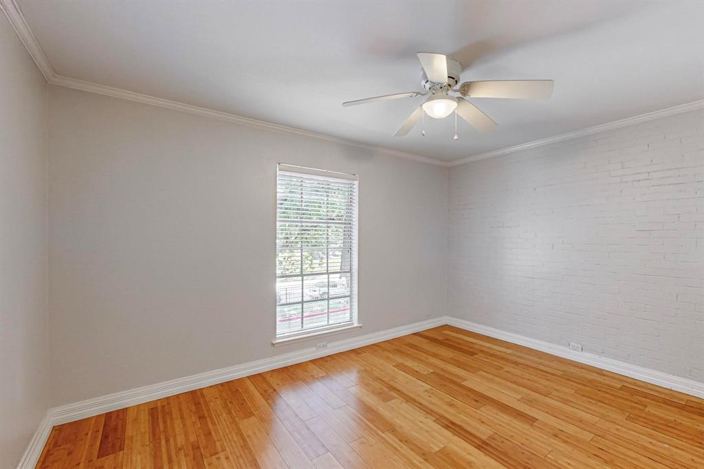 5220 Fleetwood Oaks Avenue 210 Property Photo 27