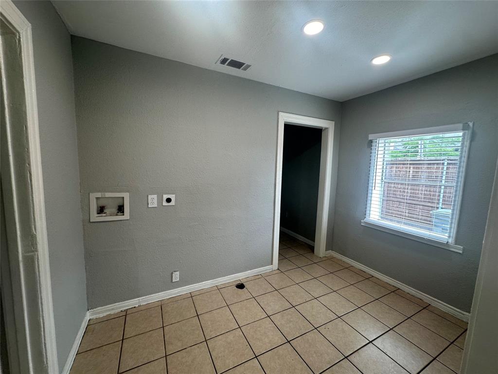 4702 W University Boulevard Property Photo 9