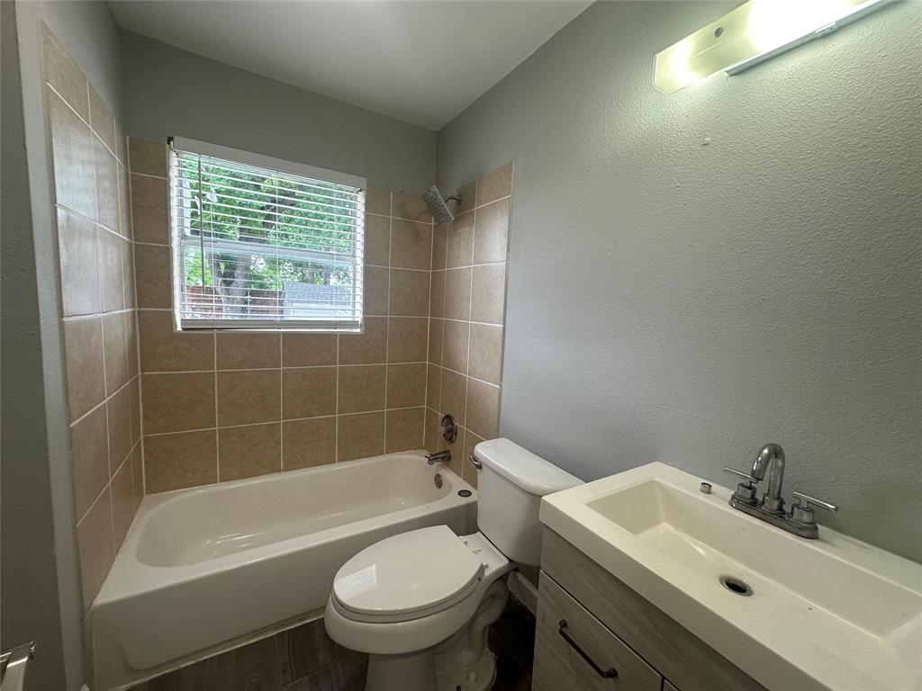 4702 W University Boulevard Property Photo 13