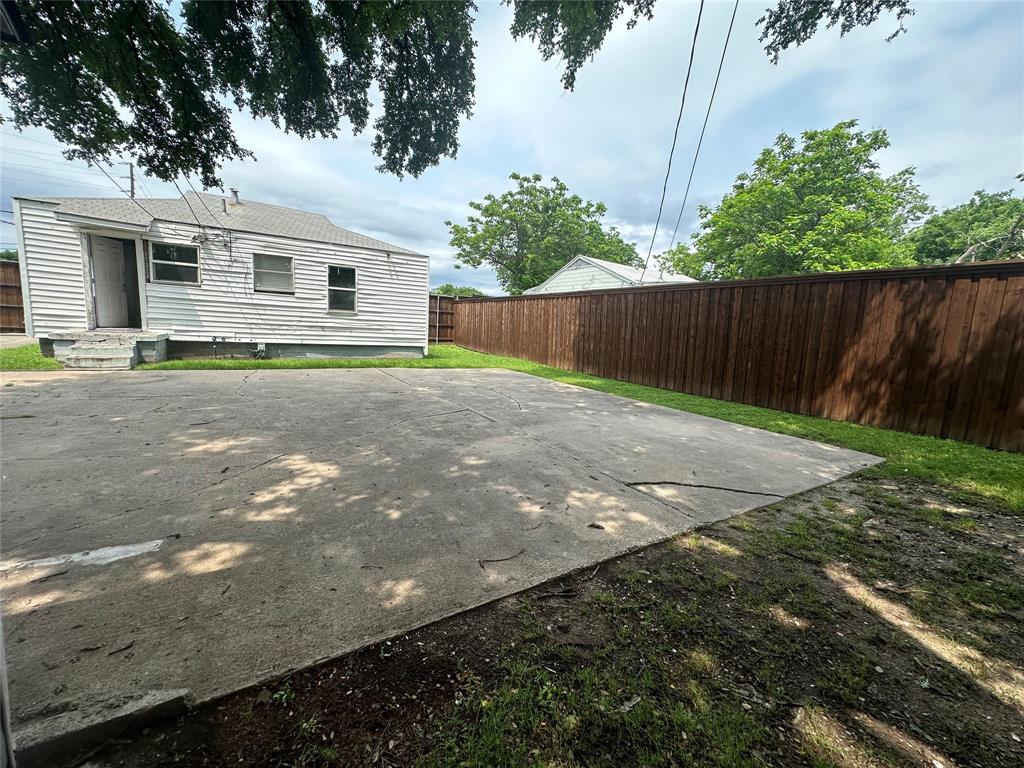 4702 W University Boulevard Property Photo 18
