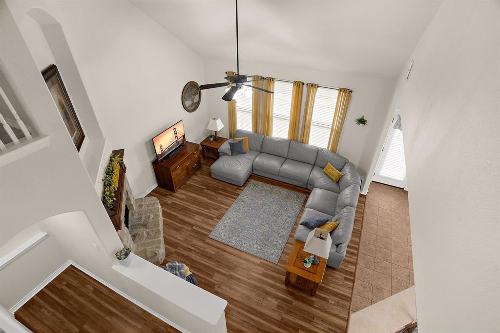 221 Villanova Drive Property Photo 4