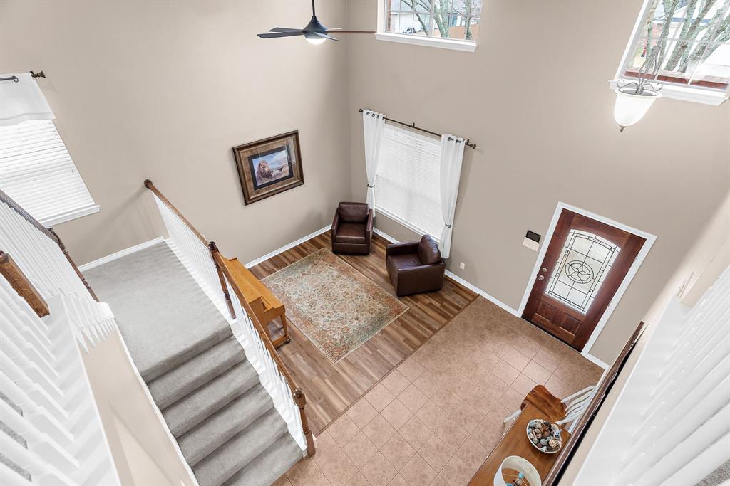 221 Villanova Drive Property Photo 8