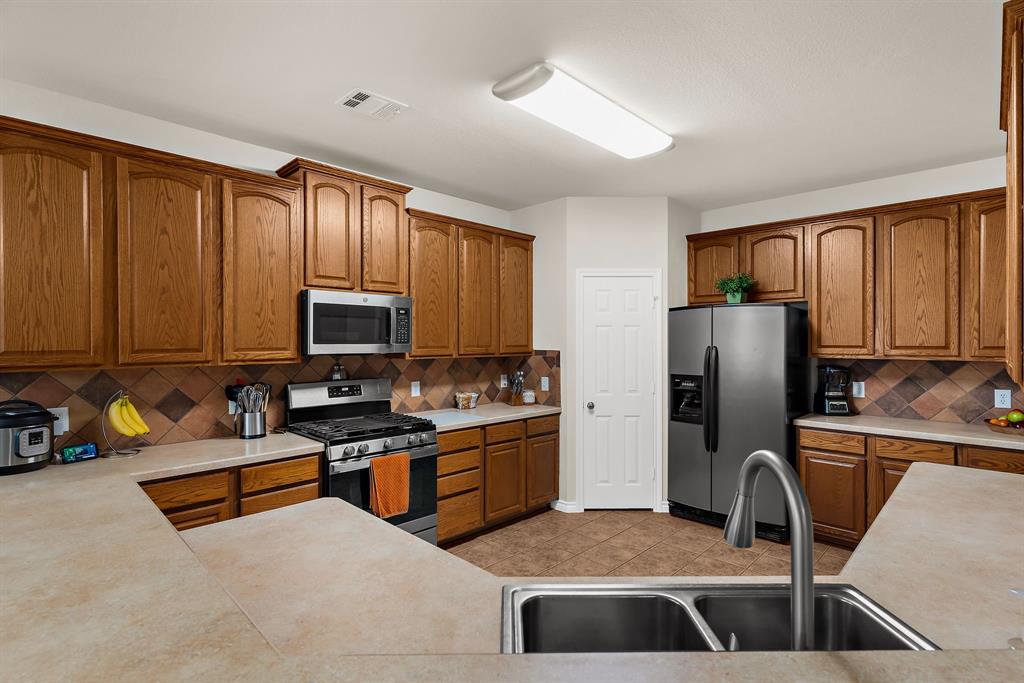 221 Villanova Drive Property Photo 12