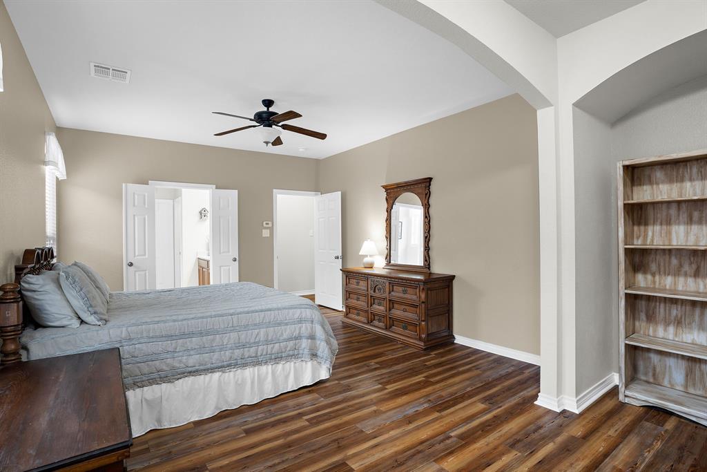 221 Villanova Drive Property Photo 15