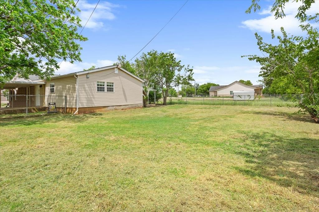 310 Garfield Street Property Photo 28