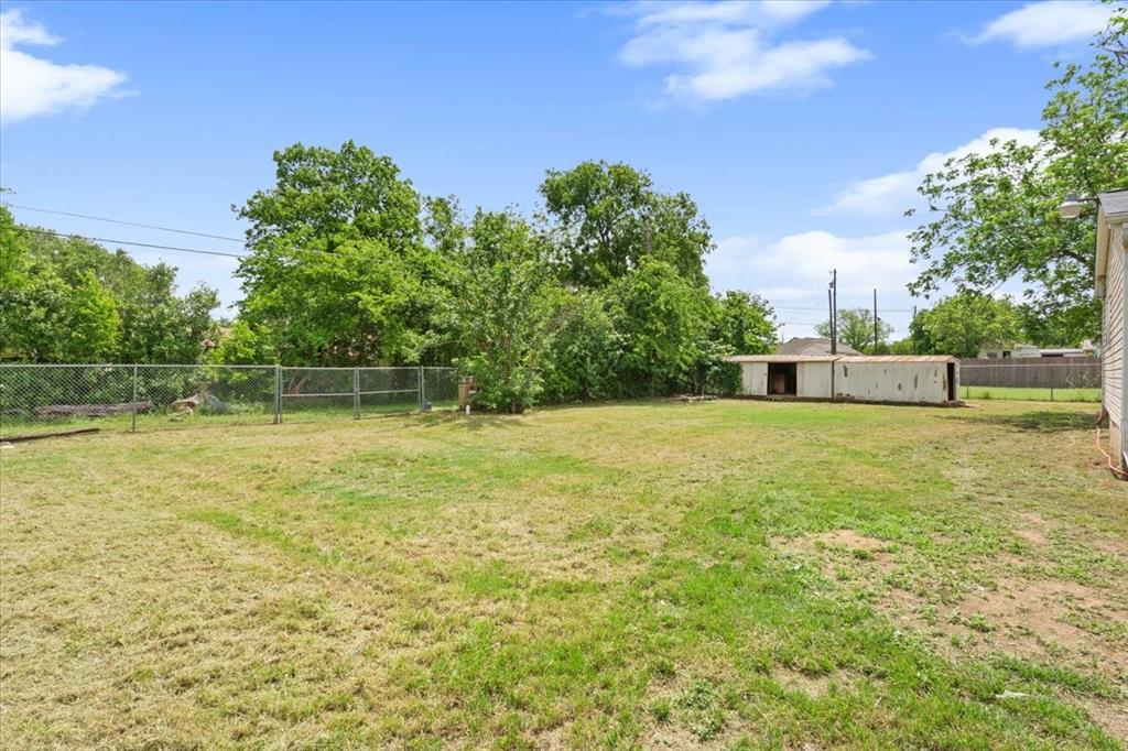 310 Garfield Street Property Photo 30