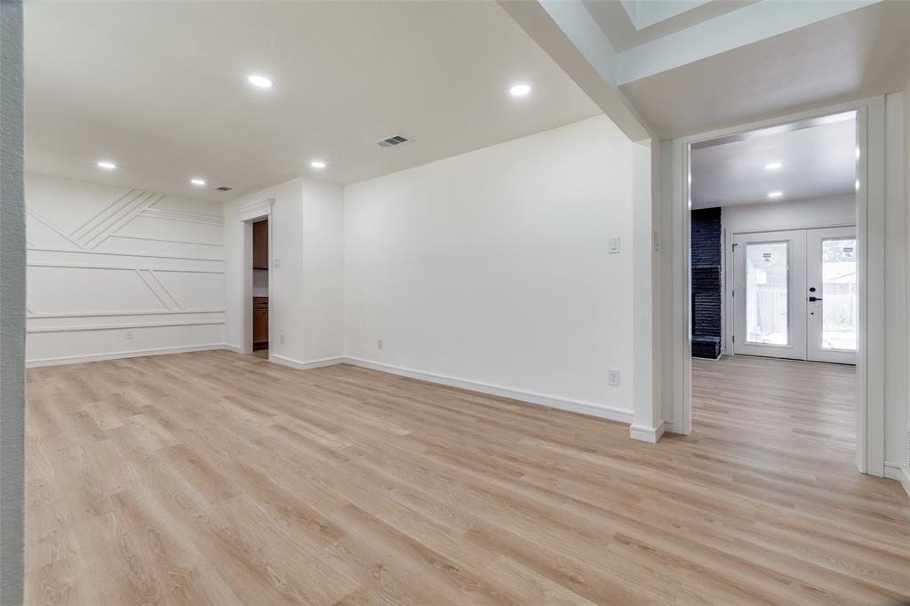 5323 Blaney Way Property Photo 7