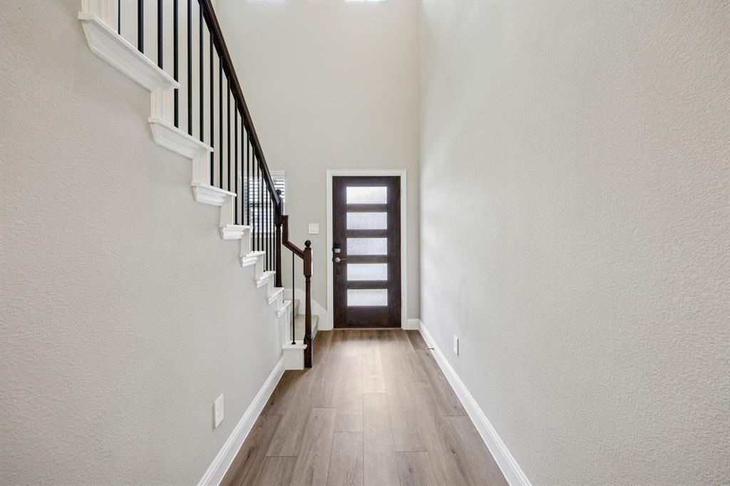 1721 Arches Road Property Photo 4