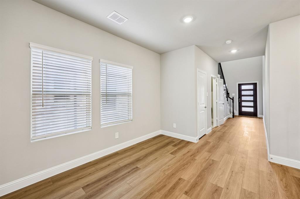 1721 Arches Road Property Photo 5
