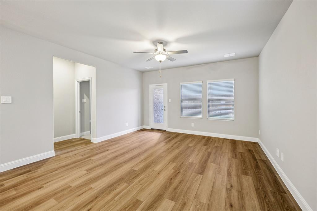 1721 Arches Road Property Photo 8