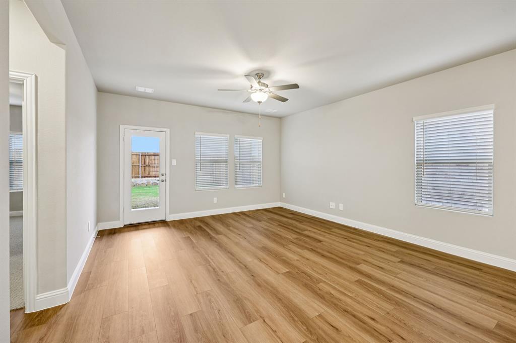 1721 Arches Road Property Photo 9