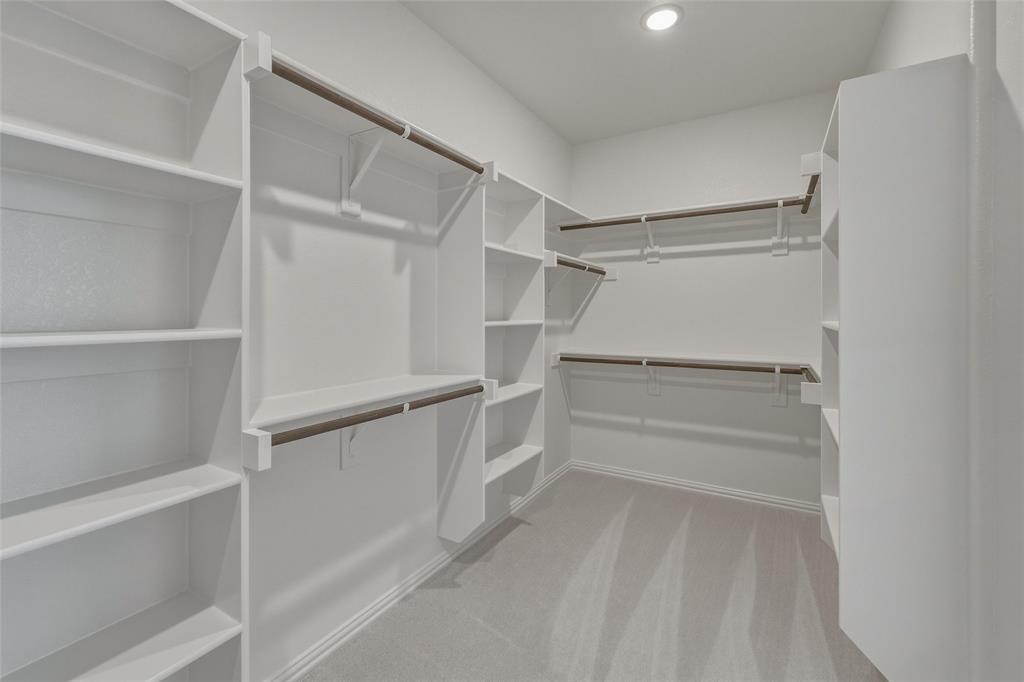 810 County Road 200 Property Photo 19