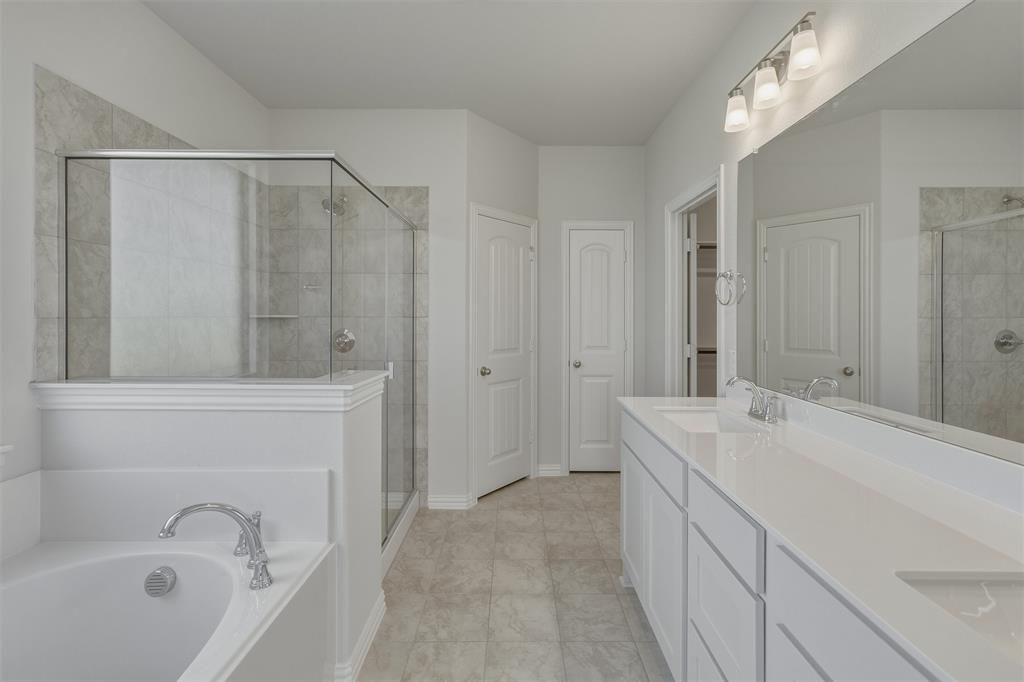810 County Road 200 Property Photo 22
