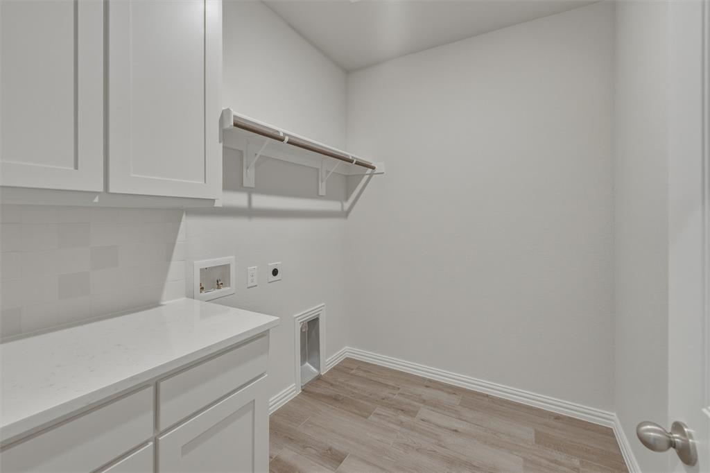 810 County Road 200 Property Photo 25