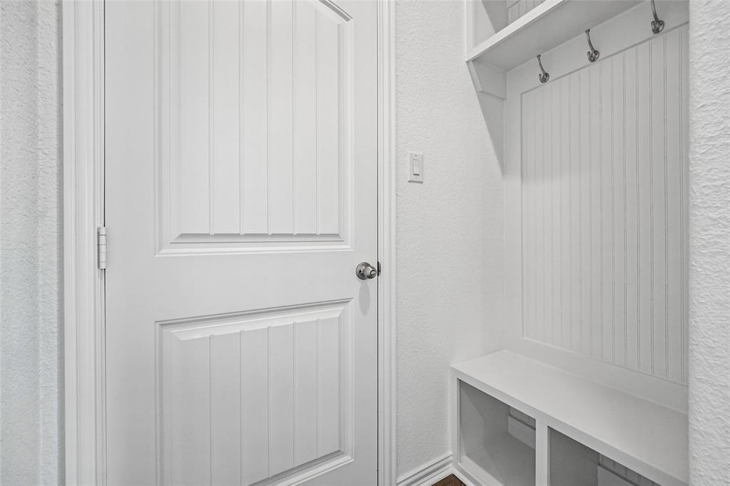 780 County Road 200 Property Photo 8