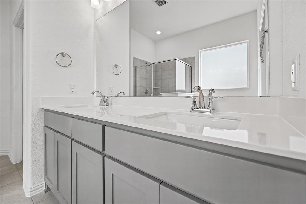 780 County Road 200 Property Photo 27