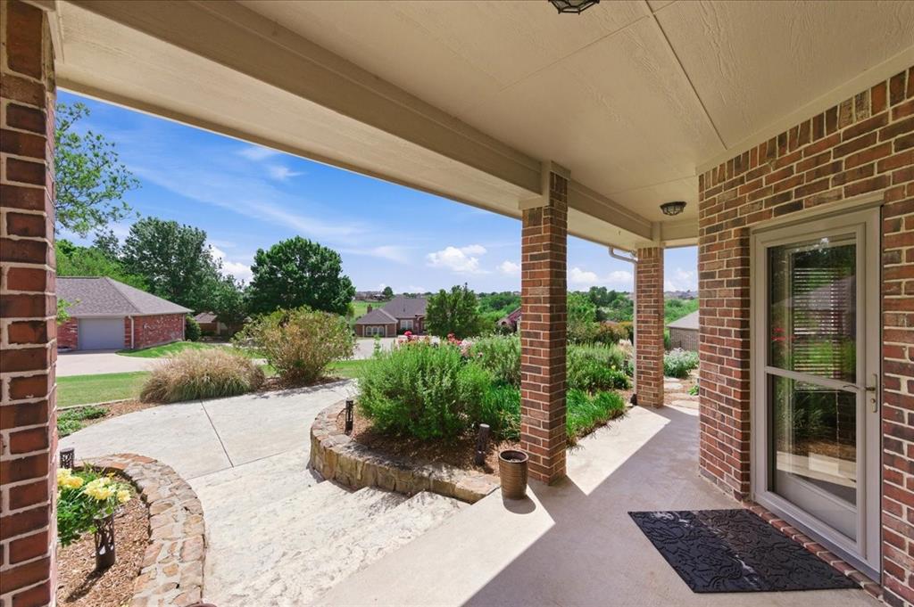 7517 Eagle Ridge Circle Property Photo 2