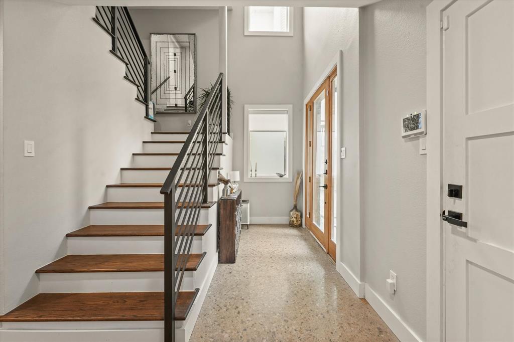 1916 Euclid Avenue Property Photo 33