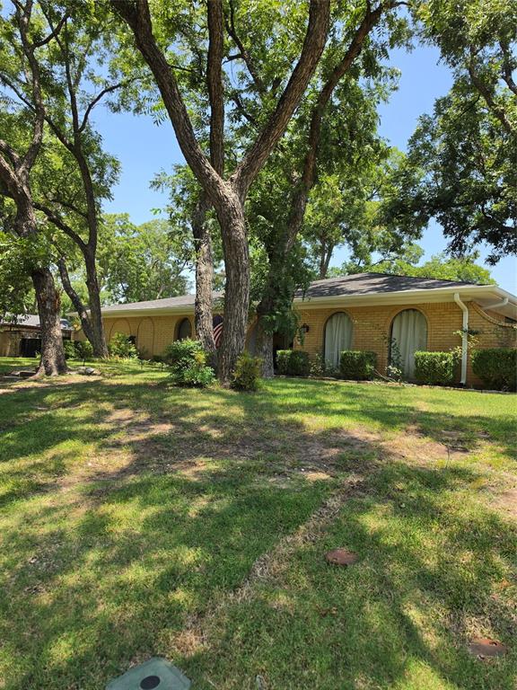 2517 Nantucket Drive Property Photo 3