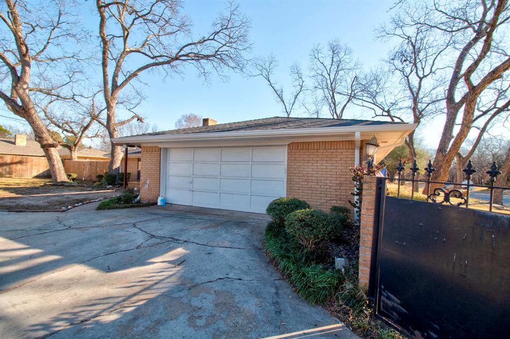 2517 Nantucket Drive Property Photo 5