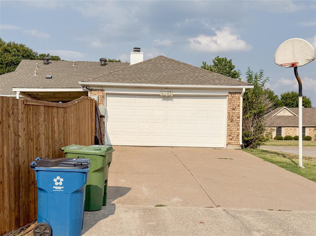 1602 Autumn Breeze Lane Property Photo 12